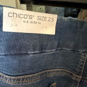 Chicos jean capri shorts